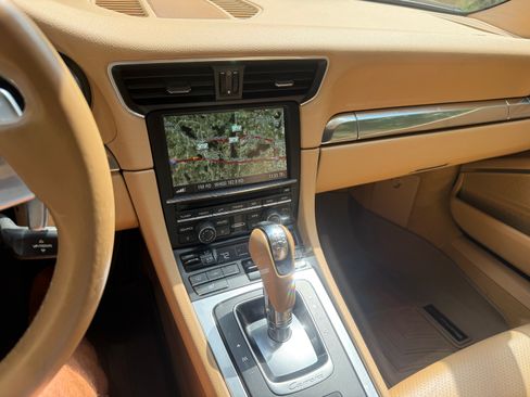 Used 2016 Porsche 911 Carrera image 9
