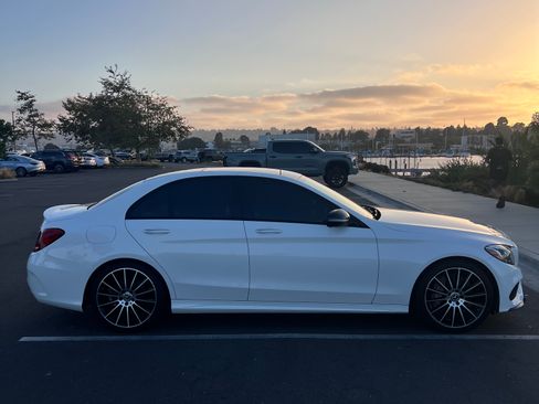 Used 2018 Mercedes-Benz C 300 Sedan image 11