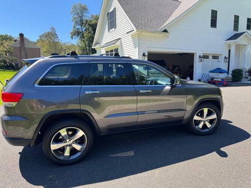 Used 2015 Jeep Grand Cherokee Limited image 4