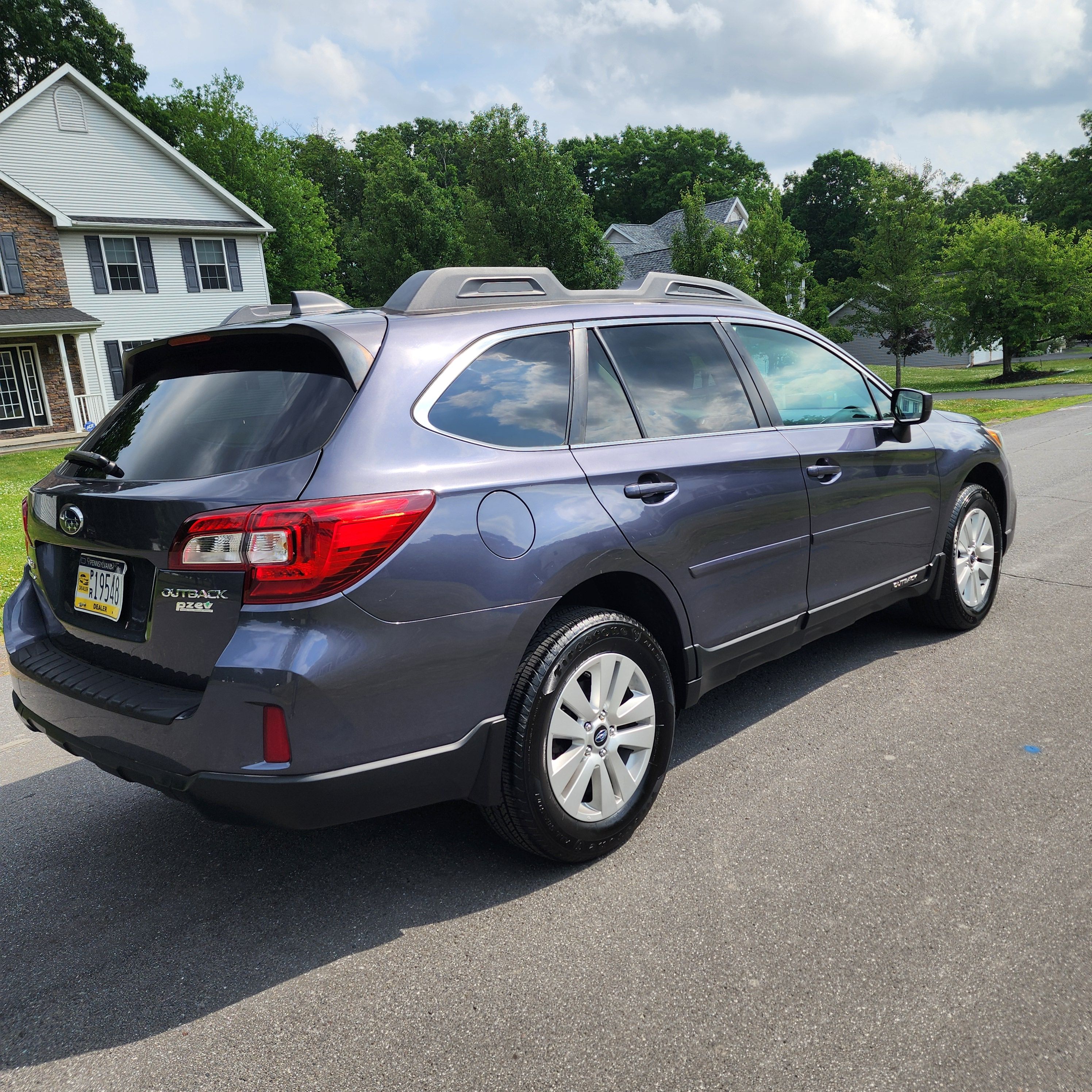 Used 2017 Subaru Outback 2.5i Premium AWD/4WD image 8