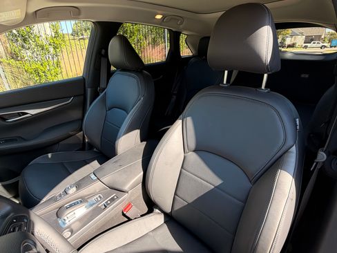 Used 2024 INFINITI QX50 Luxe image 9