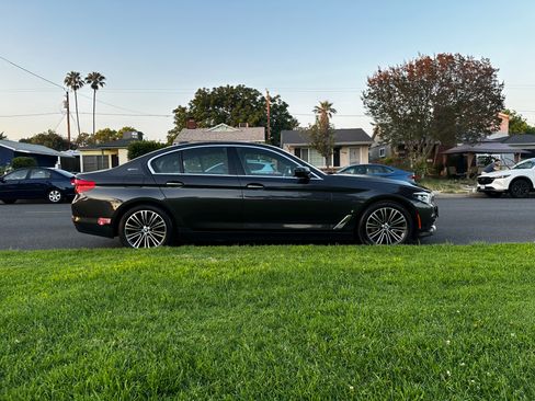 Used 2018 BMW 530e RWD image 22
