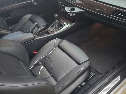 Used 2013 BMW 328i xDrive Coupe image 2