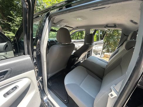 Used 2012 Toyota Tacoma PreRunner w/ Convenience Pkg RWD image 8