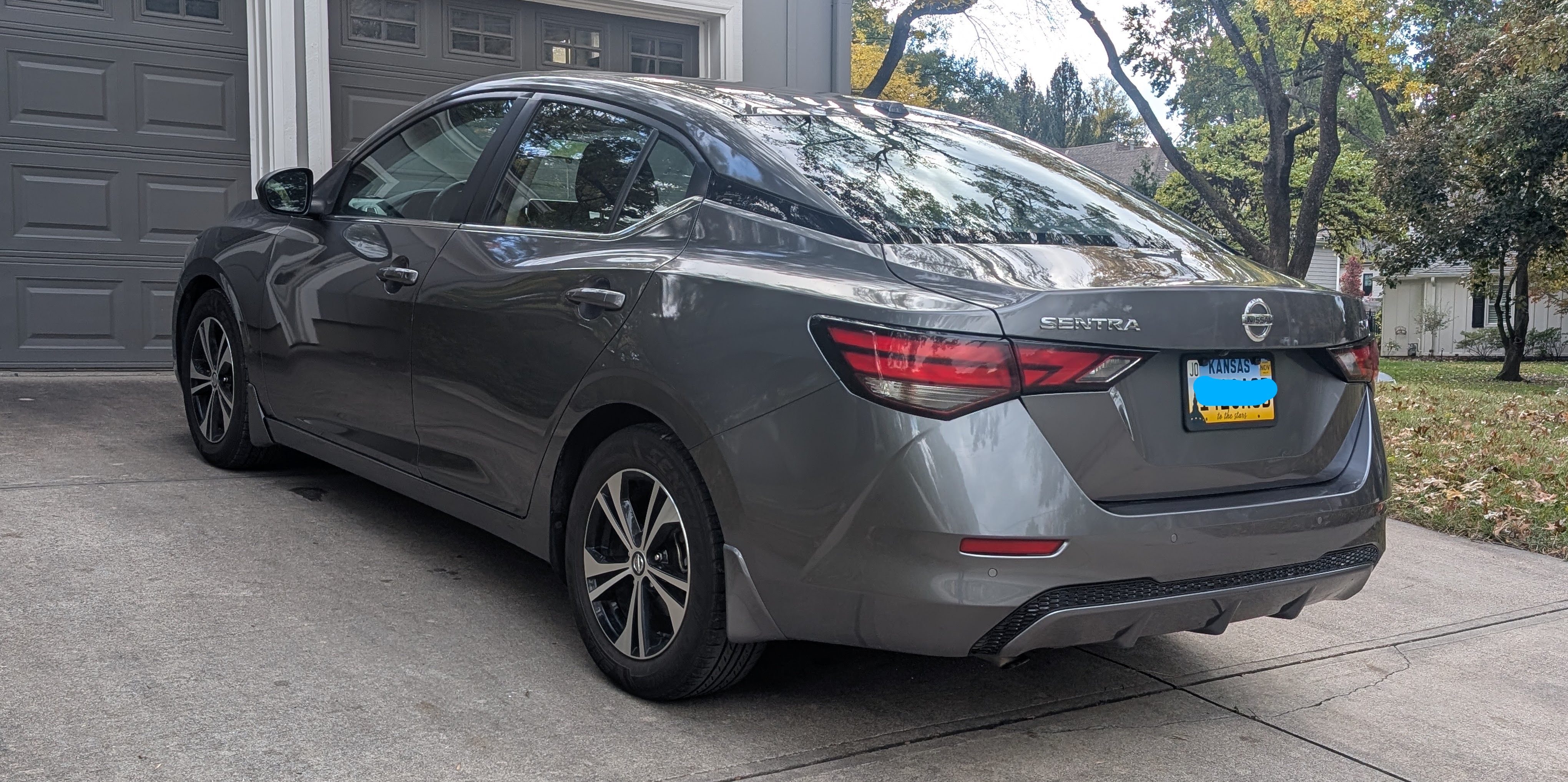 Used 2021 Nissan Sentra SV FWD image 8