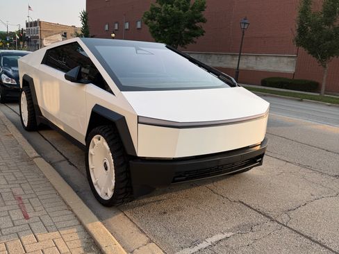 Used 2025 Tesla Cybertruck Cyberbeast image 2