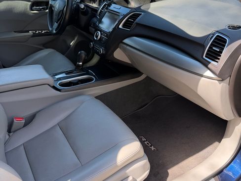 Used 2016 Acura RDX AWD w/ Advance Package image 9