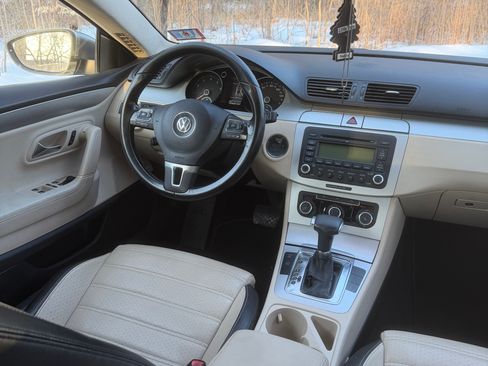 Used 2009 Volkswagen CC Sport image 27