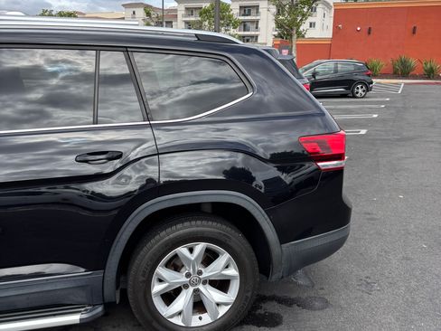 Used 2018 Volkswagen Atlas SE image 4