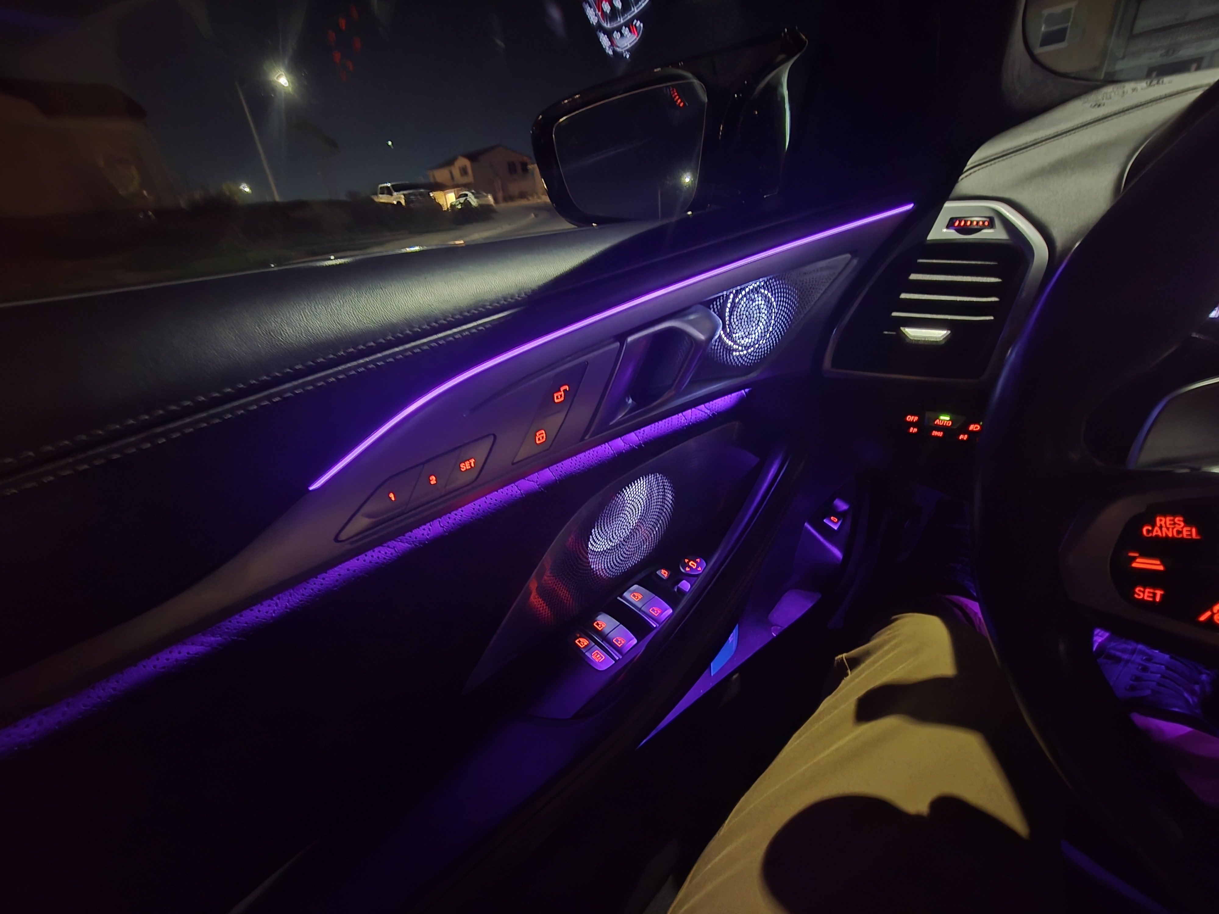 Used 2020 BMW M8 Gran Coupe xDrive Competition AWD/4WD image 25