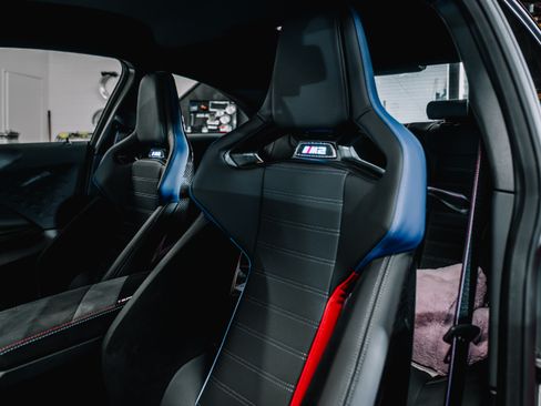 Used 2025 BMW M2 w/ Lighting Package image 5