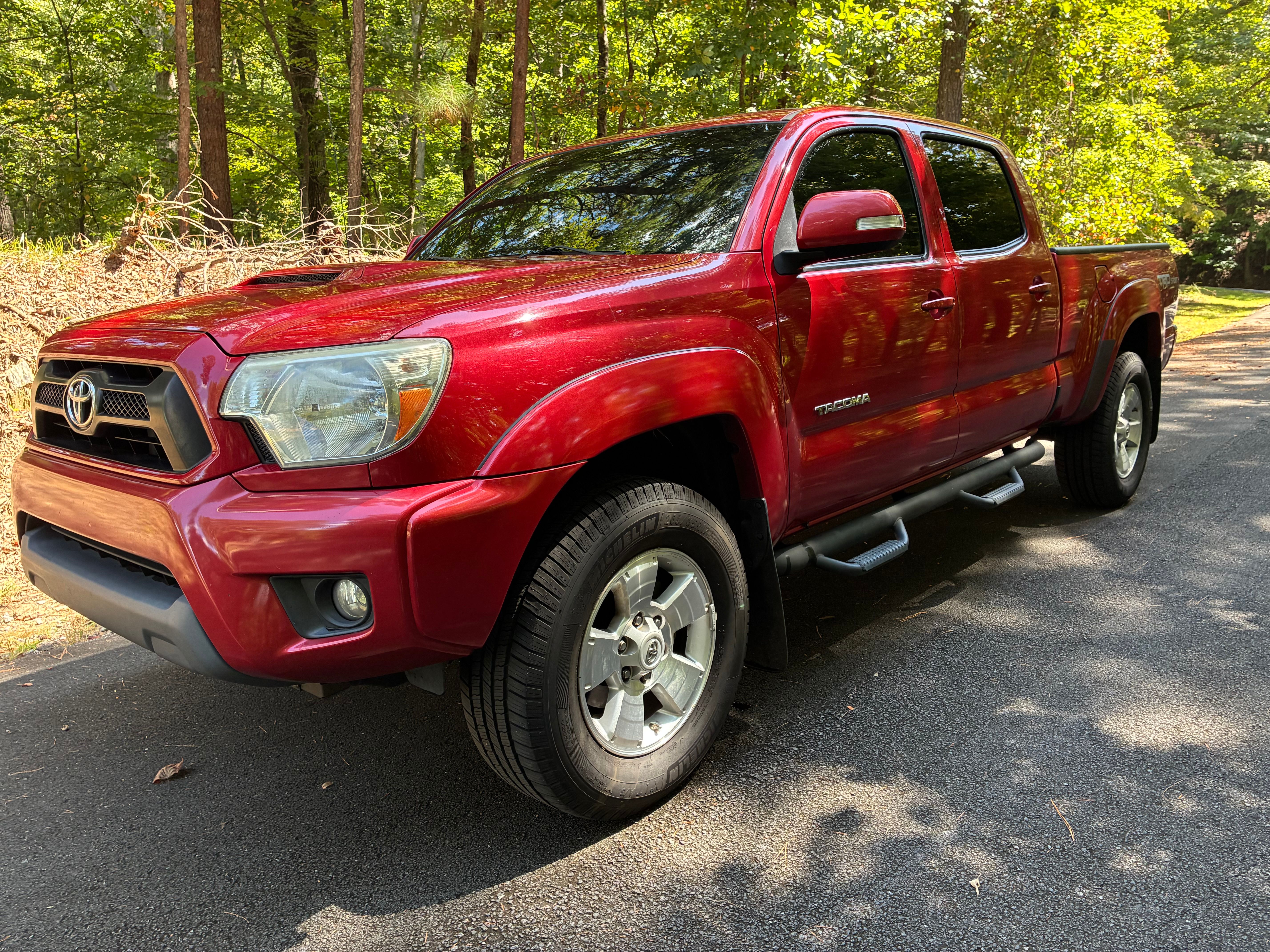 Used 2014 Toyota Tacoma PreRunner w/ TRD Sport Package RWD image 2