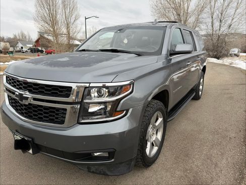 Used 2019 Chevrolet Suburban LT AWD/4WD image 5