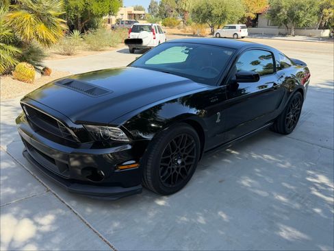 Used 2014 Ford Mustang Shelby GT500 w/ Equipment Group 821A RWD image 1