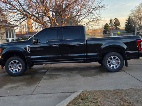 Used 2019 Ford F250 King Ranch w/ King Ranch Ultimate Package image 4