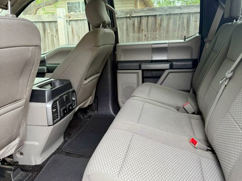 Used 2018 Ford F150 XLT w/ Equipment Group 302A Luxury AWD/4WD image 9