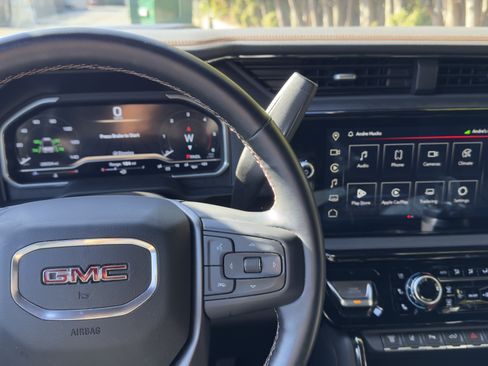 Used 2024 GMC Sierra 3500 AT4 w/ AT4 Premium Plus Package image 17