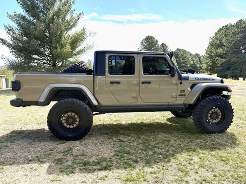 Used 2020 Jeep Gladiator Sport w/ Quick Order Package 24S image 1