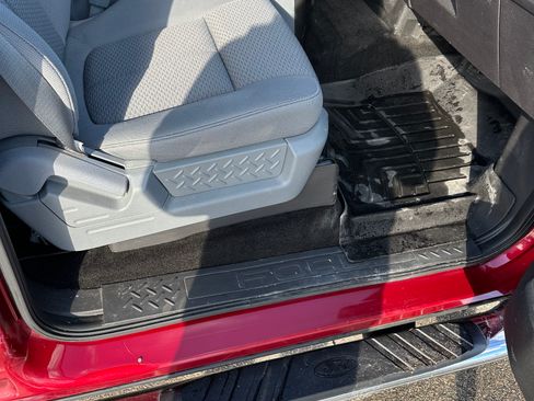 Used 2013 Ford F150 XLT w/ Luxury Equipment Group image 17