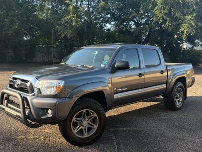 Used 2012 Toyota Tacoma PreRunner w/ SR5 Pkg