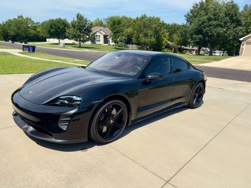 Used 2020 Porsche Taycan Turbo S AWD/4WD image 1