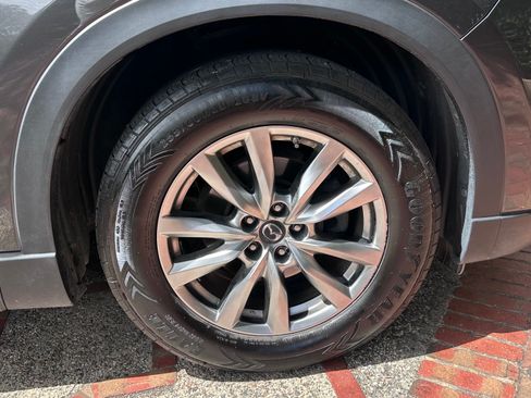 Used 2018 MAZDA CX-9 Touring w/ Touring Premium Package AWD/4WD image 12
