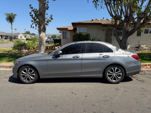 Used 2016 Mercedes-Benz C 300 Sedan image 2