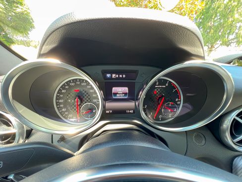 Used 2019 Mercedes-Benz SLC 43 AMG image 14