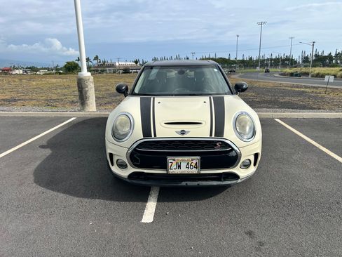 Used 2017 MINI Cooper Clubman S FWD image 2