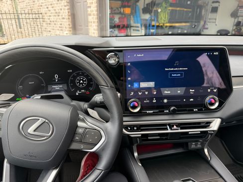 Used 2026 Lexus RX 450h AWD w/ Convenience Package image 14