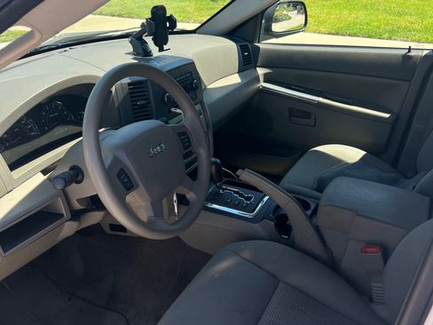 Used 2006 Jeep Grand Cherokee Laredo image 13