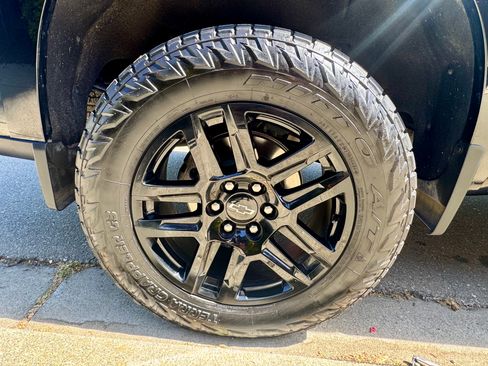 Used 2024 Chevrolet Silverado 1500 High Country w/ Midnight Edition image 26