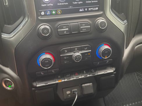 Used 2021 Chevrolet Silverado 1500 LT w/ Z71 Off-Road Package image 11