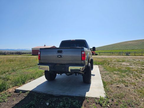 Used 2013 Ford F250 Lariat w/ Lariat Ultimate Pkg image 12