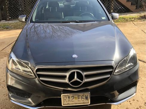 Used 2014 Mercedes-Benz E 250 E 250 BlueTEC 4MATIC Sedan 4D image 5