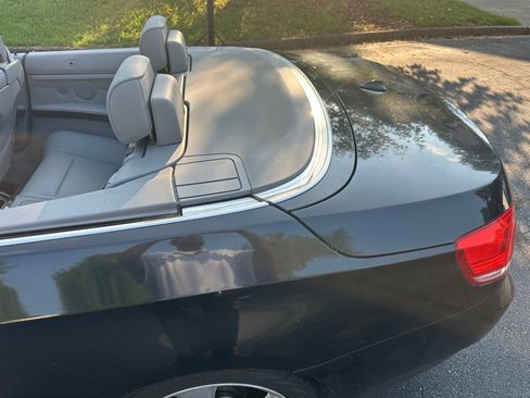 Used 2009 BMW 328i Convertible image 2