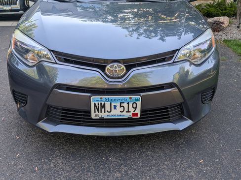 Used 2015 Toyota Corolla LE FWD image 4