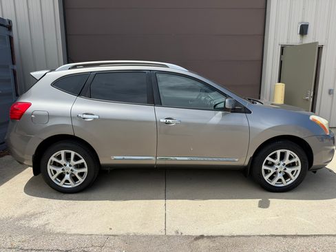 Used 2013 Nissan Rogue SL AWD/4WD image 15