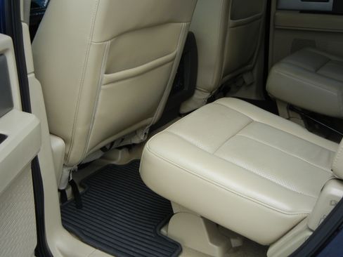 Used 2011 Ford Expedition XLT w/ 203A Rapid Spec Order Code image 11