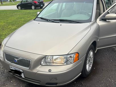 Used 2005 Volvo V70 2.4