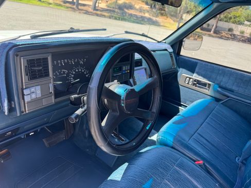 Used 1992 Chevrolet Silverado 3500 4x4 Extended Cab image 19