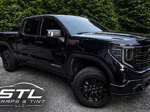 Used 2022 GMC Sierra 1500 AT4X AWD/4WD image 1