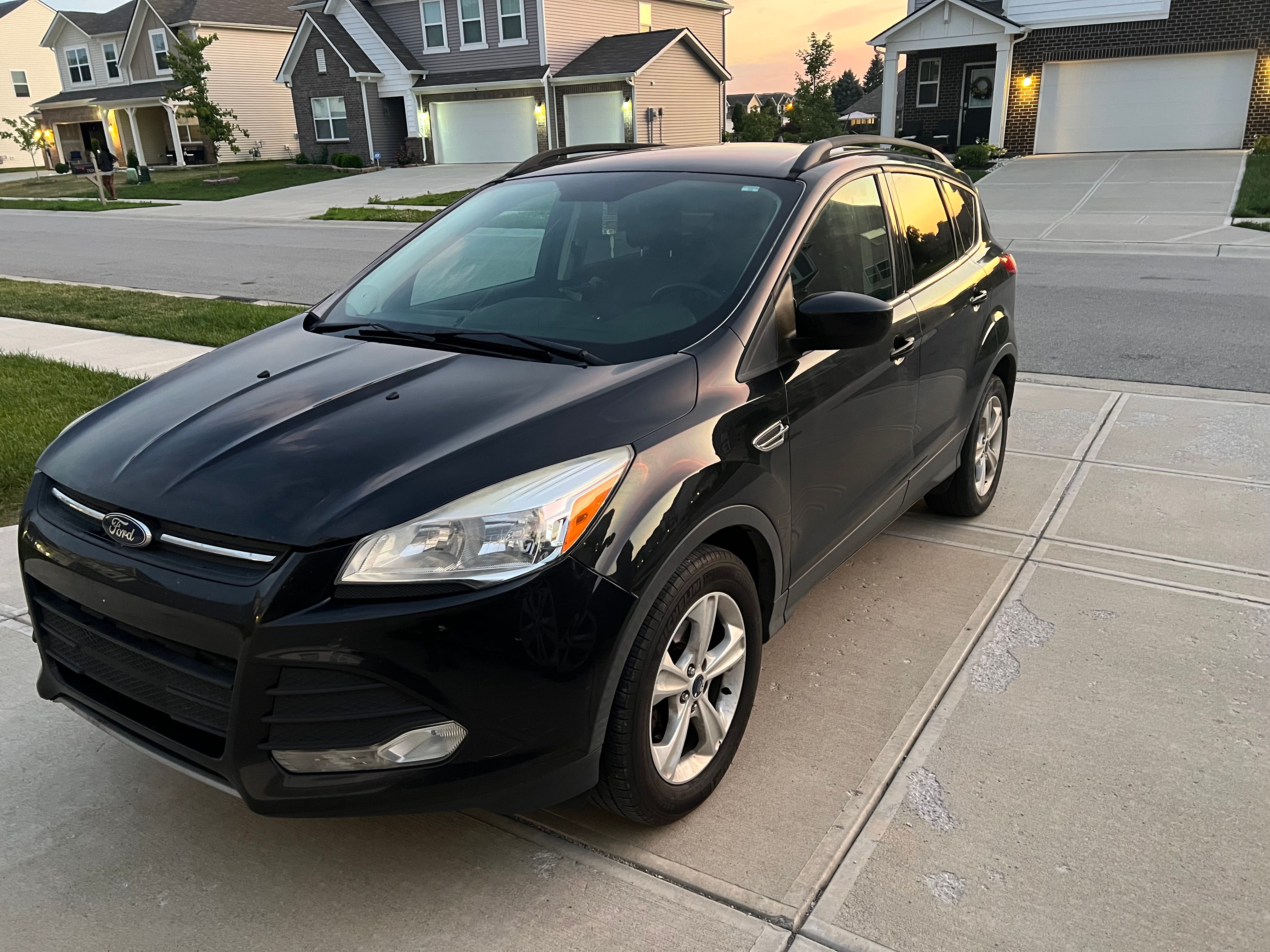 Used 2015 Ford Escape SE w/ Equipment Group 201A FWD image 8