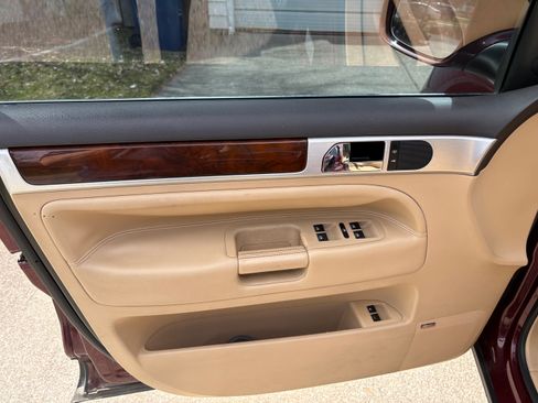 Used 2008 Volkswagen Touareg V6 image 11