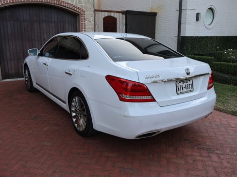 Used 2015 Hyundai Equus Signature image 8