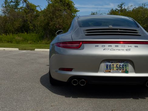 Used 2013 Porsche 911 Carrera 4S AWD/4WD image 17