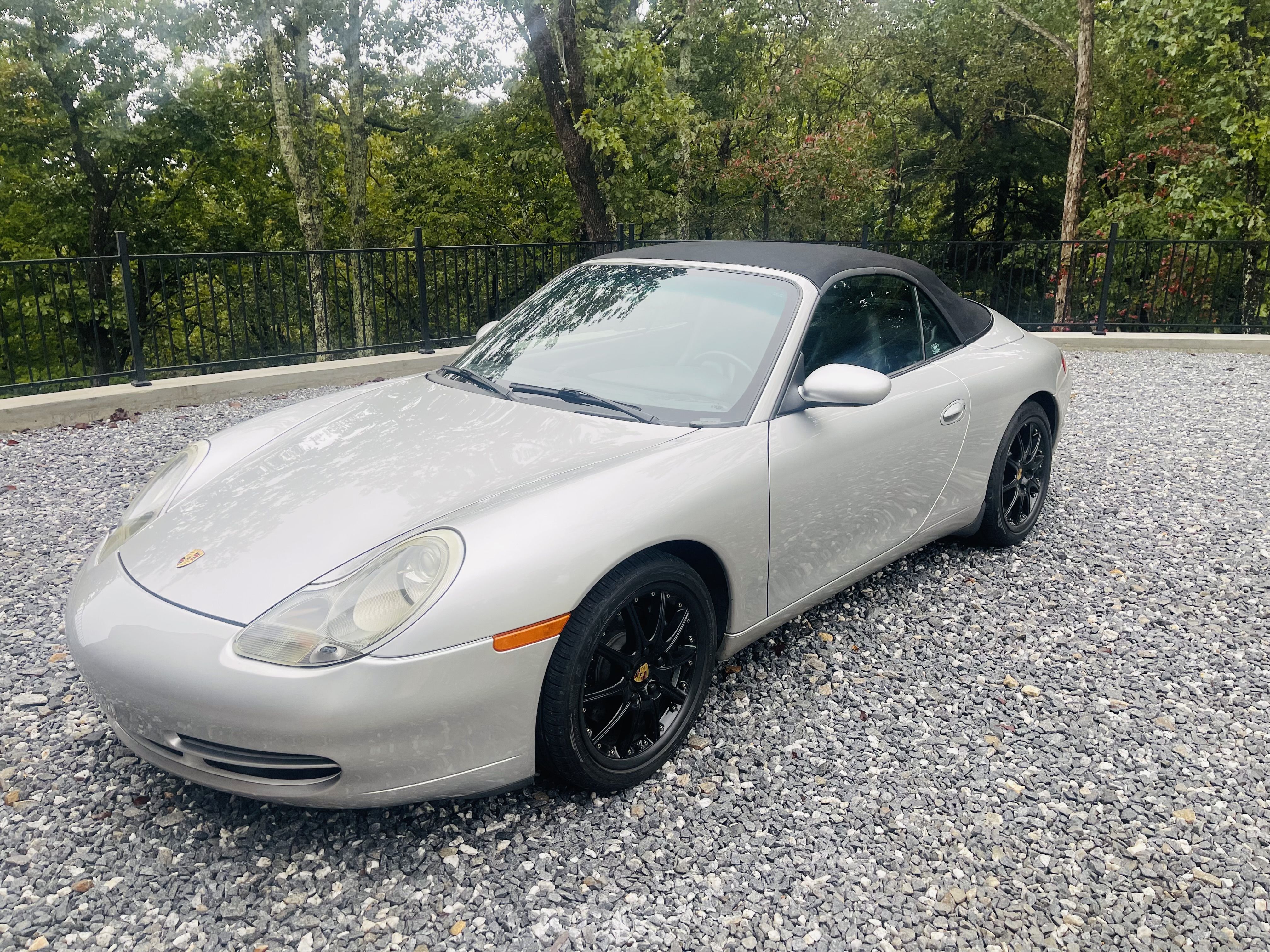 Used 2001 Porsche 911 Cabriolet image 9
