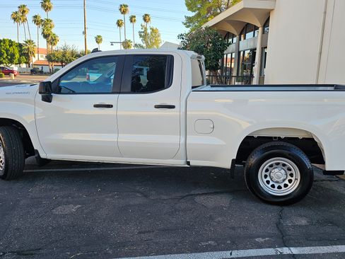 Used 2024 Chevrolet Silverado 1500 W/T w/ WT Value Package image 2
