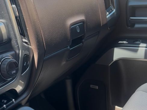 Used 2018 Chevrolet Silverado 1500 LT w/ All Star Edition image 10