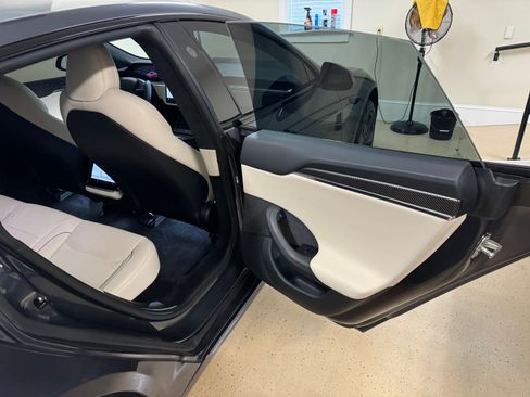 Used 2021 Tesla Model S Plaid image 9